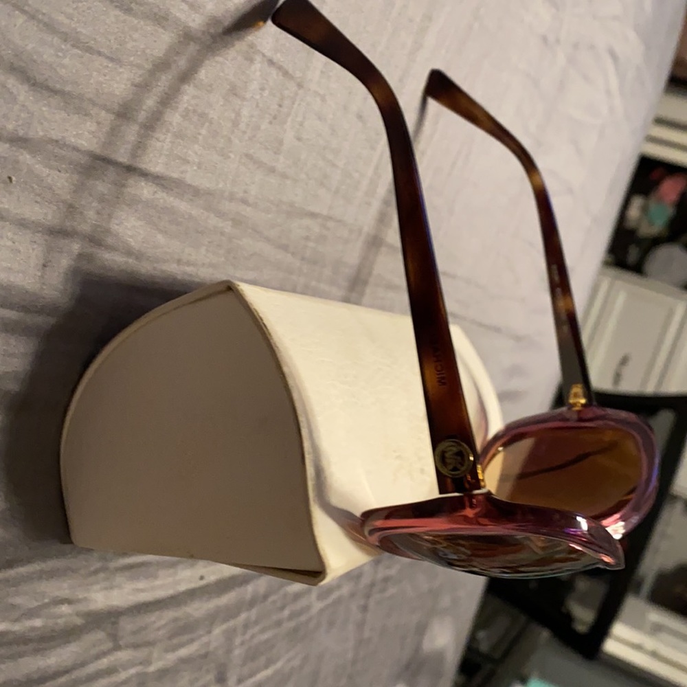 Mk Sunglasses - Picture 2 of 4